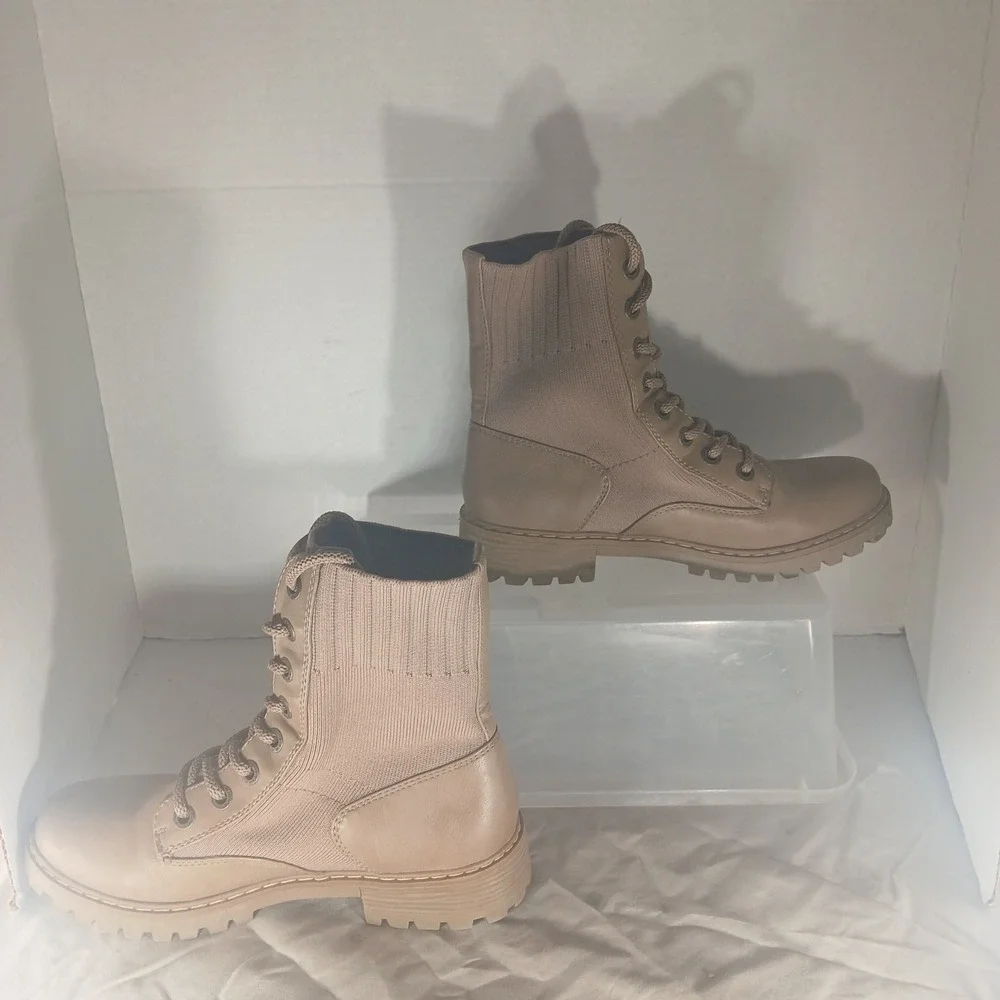 Blowfish Malibu B138 Mens Tan Lace Up Knit Combat Boots Lug‎ Sole Size 7.5